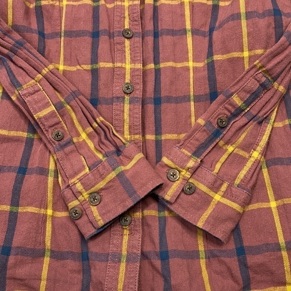 Duluth Trading Pink Plaid Button Up Flannel Shirt Size XS - Picture 6 of 7